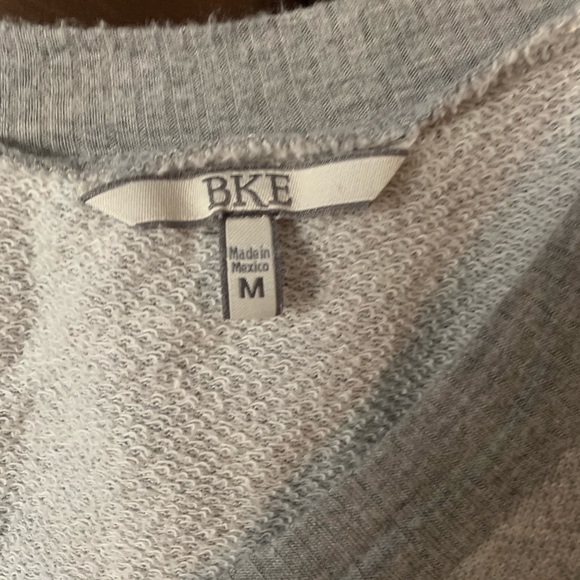 BKE - Picture 2 of 2